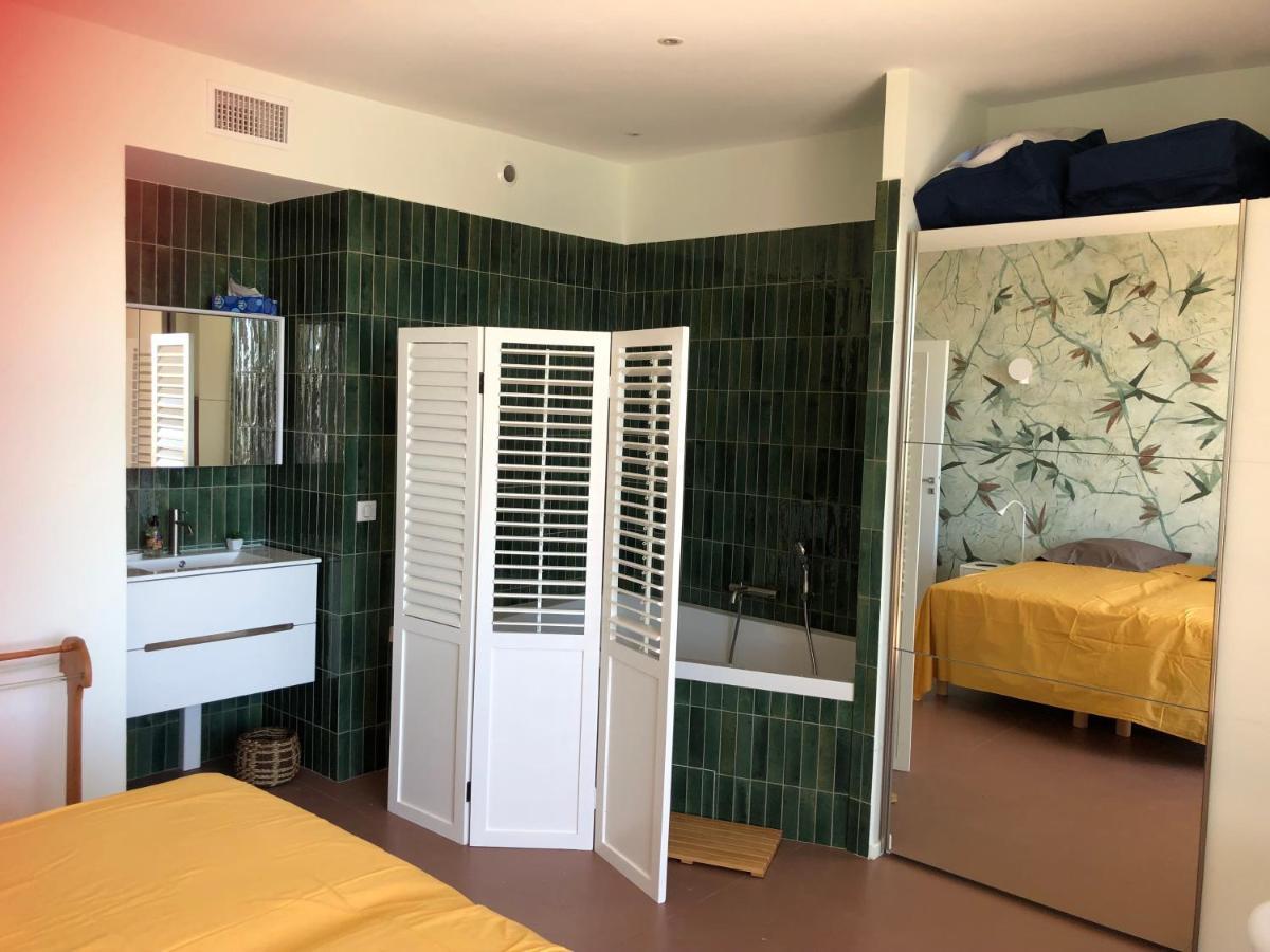 Riopassions, Grand T3, Belle Vue Mer Tolone Esterno foto